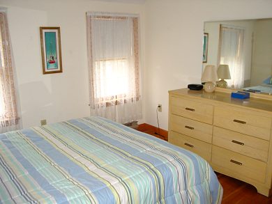 Second bedroom hardings beach